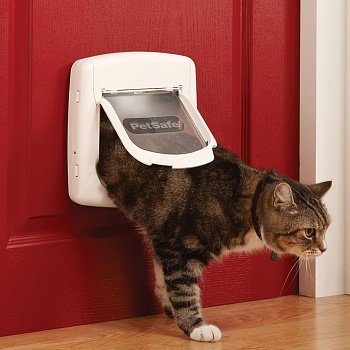 Дверца для кошек и собак Staywell Magnetic Deluxe с магнитным ключом, белая